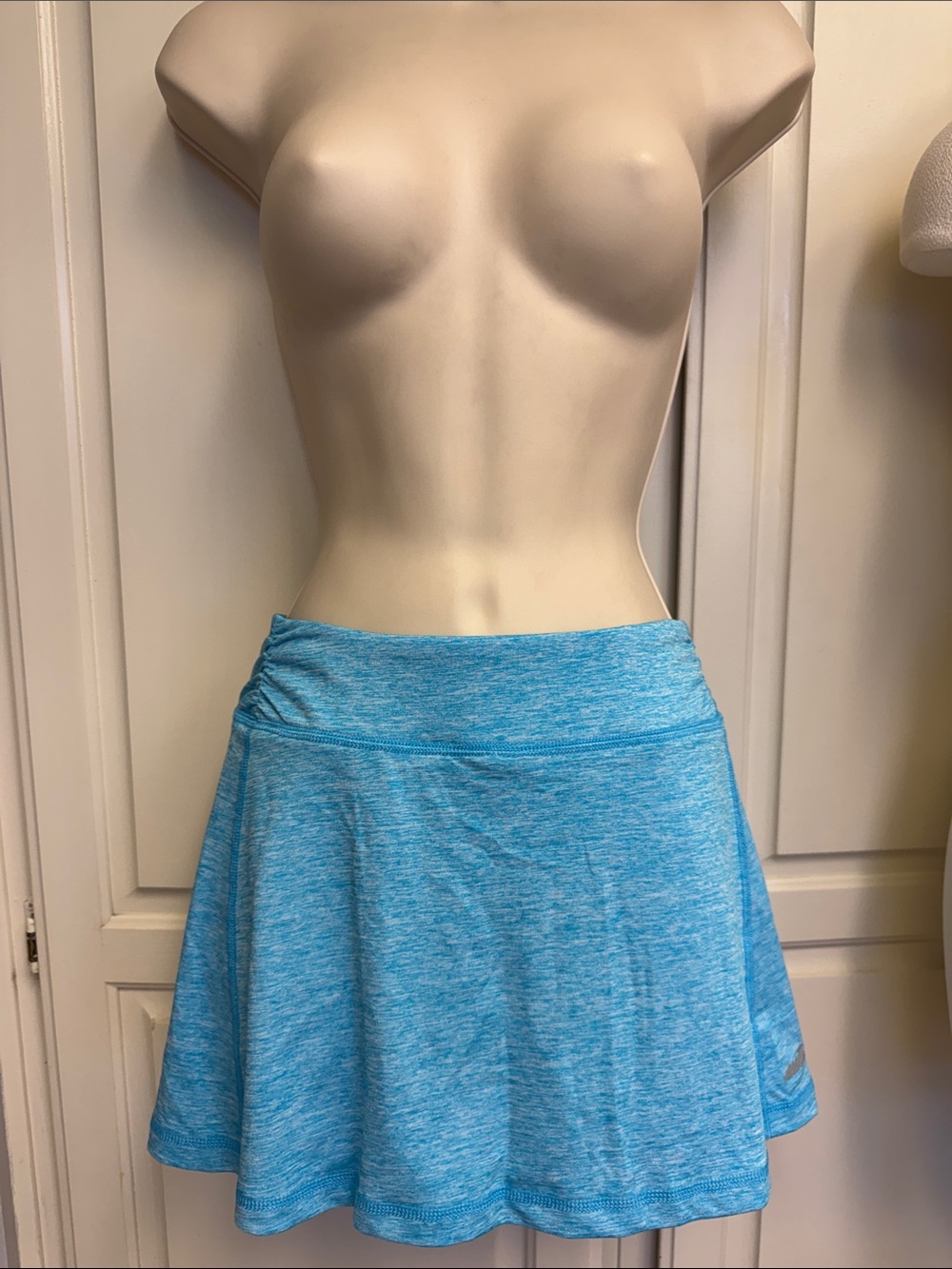 Avia Heathered Light Blue Skater Athletic Skirt Sz L